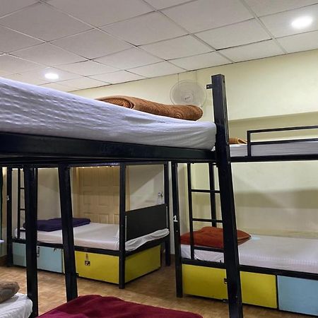 Vagabond Stay Hostel Benares Buitenkant foto