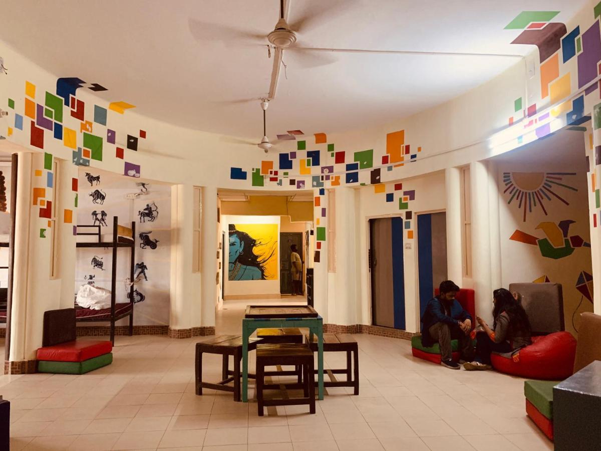 Vagabond Stay Hostel Benares Buitenkant foto