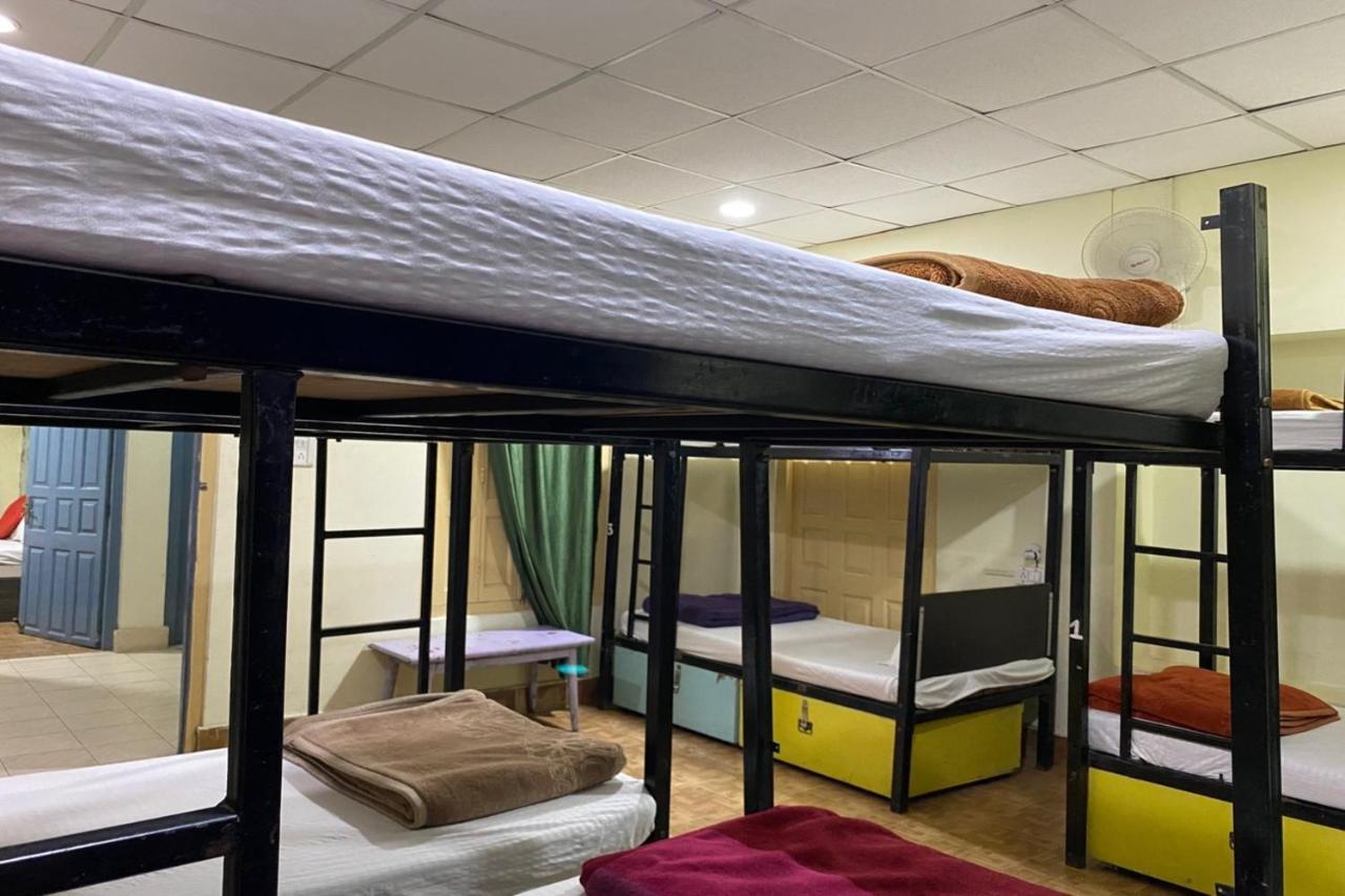Vagabond Stay Hostel Benares Buitenkant foto