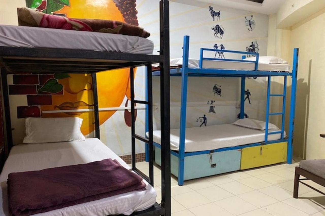 Vagabond Stay Hostel Benares Buitenkant foto