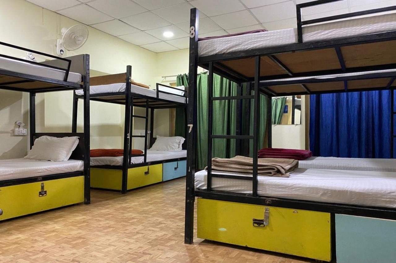 Vagabond Stay Hostel Benares Buitenkant foto