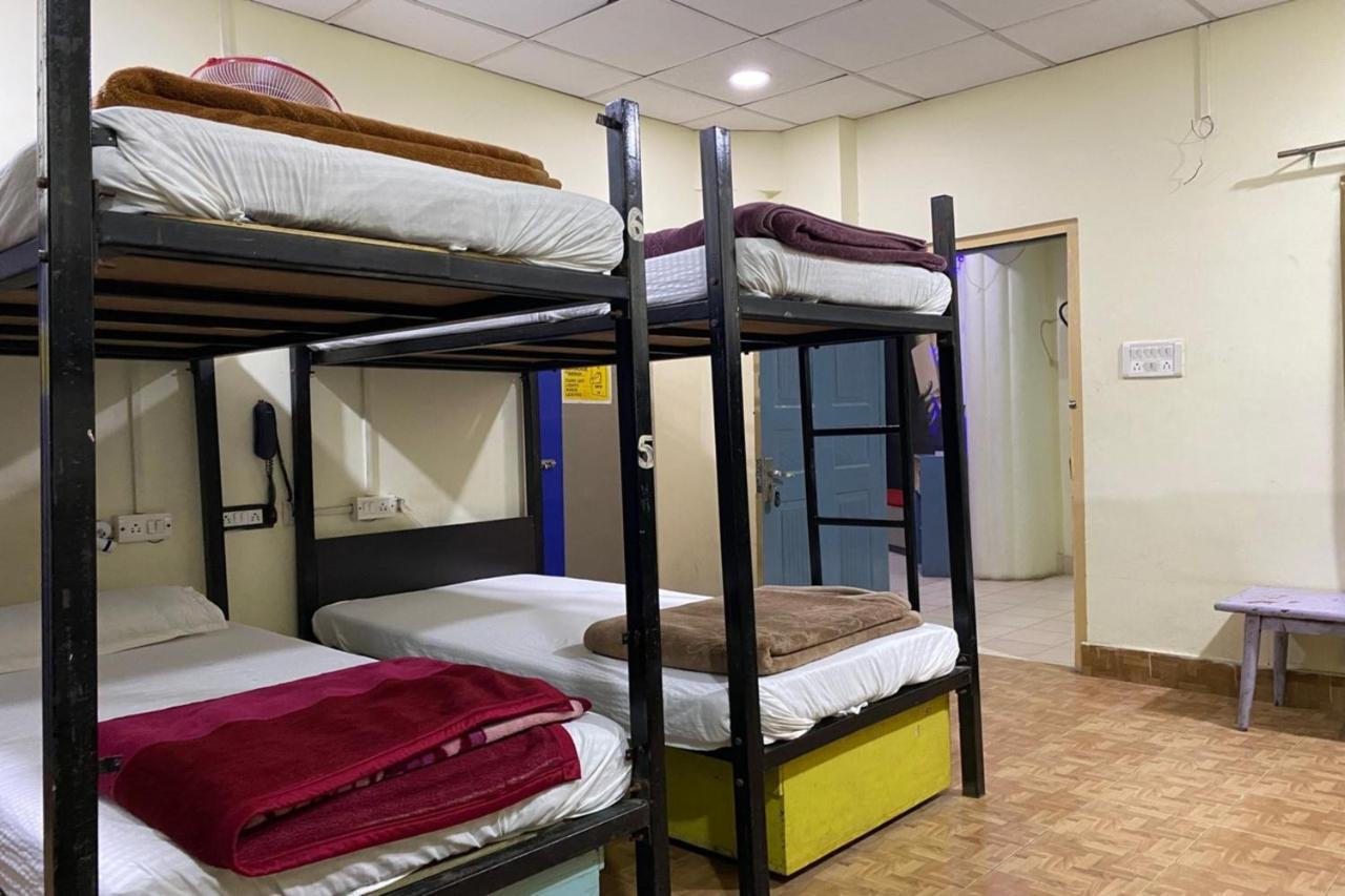 Vagabond Stay Hostel Benares Buitenkant foto