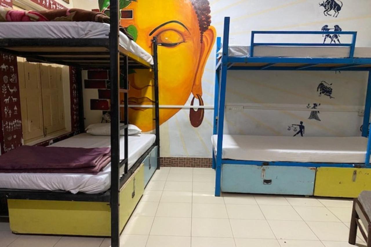 Vagabond Stay Hostel Benares Buitenkant foto