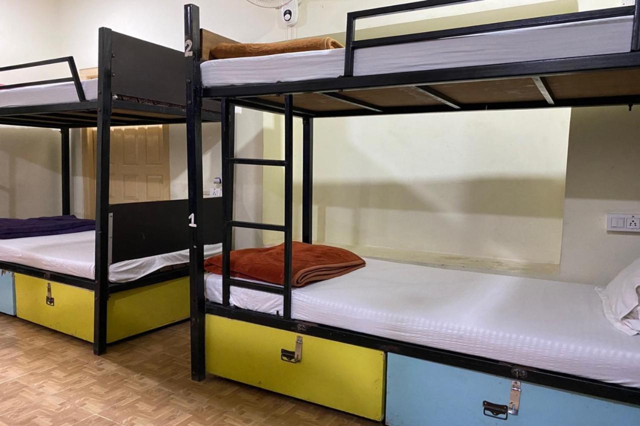 Vagabond Stay Hostel Benares Buitenkant foto