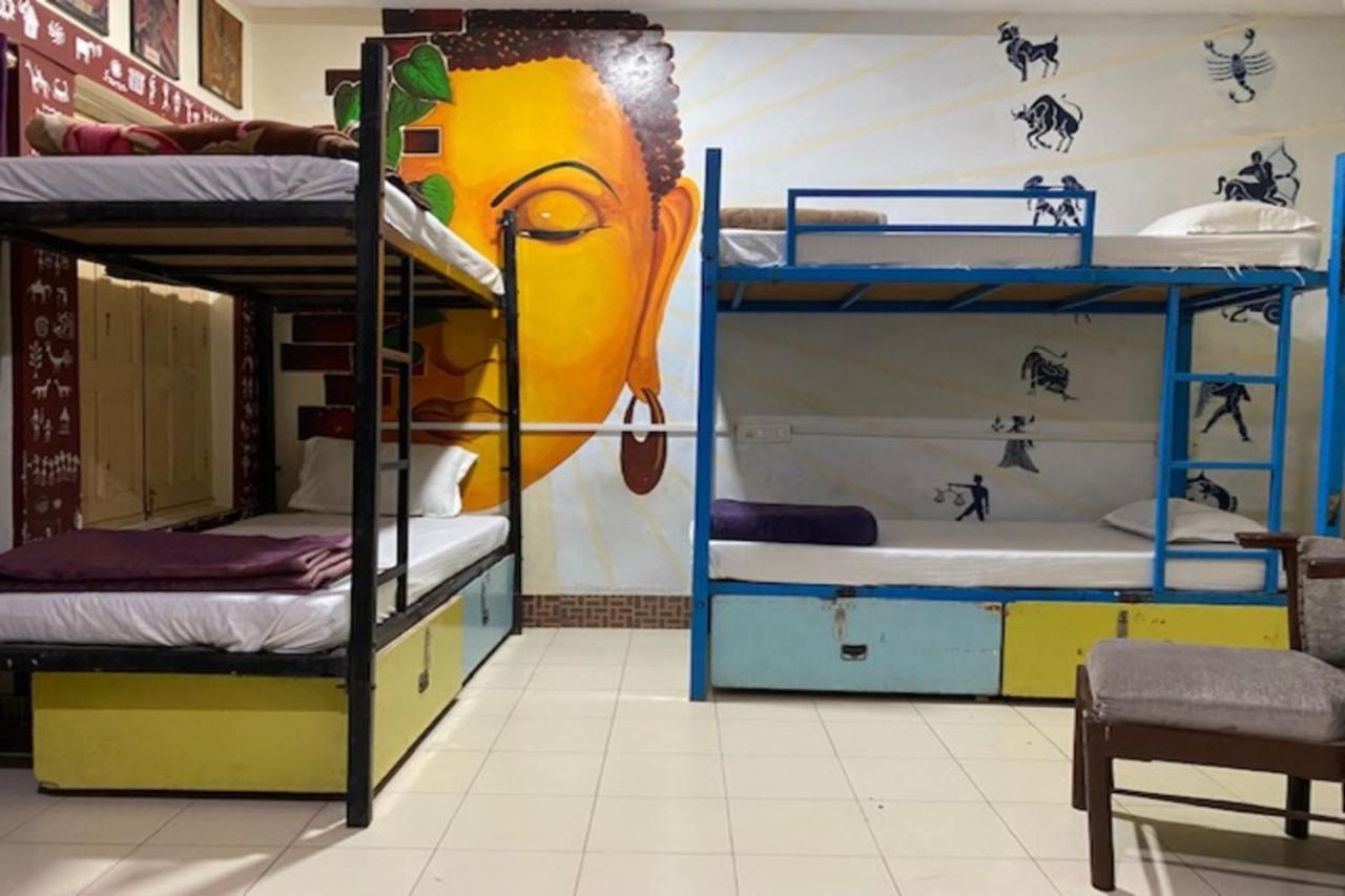 Vagabond Stay Hostel Benares Buitenkant foto