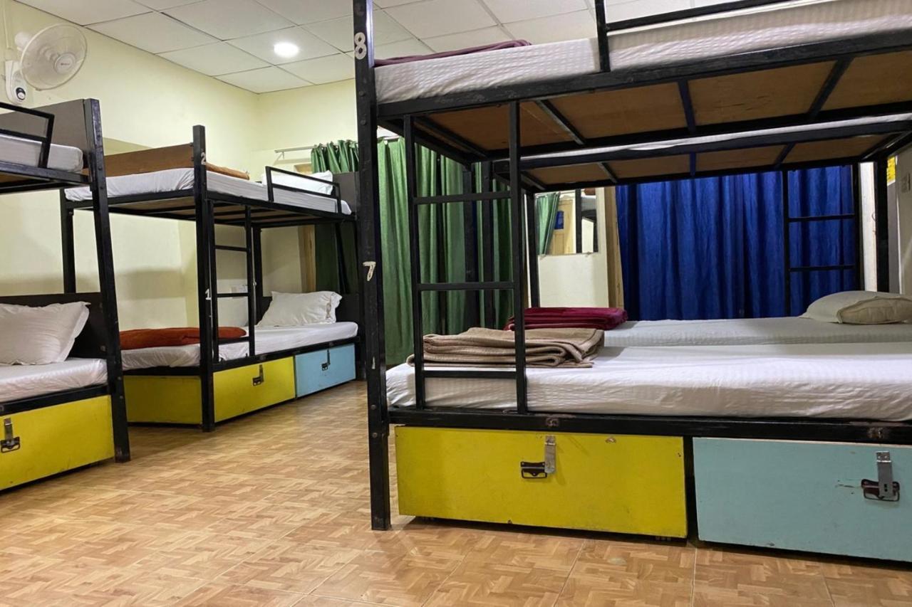 Vagabond Stay Hostel Benares Buitenkant foto