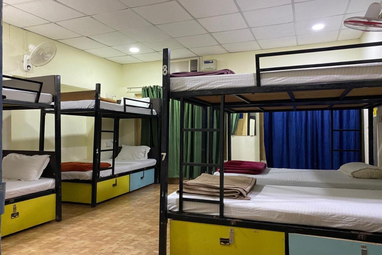Vagabond Stay Hostel Benares Buitenkant foto