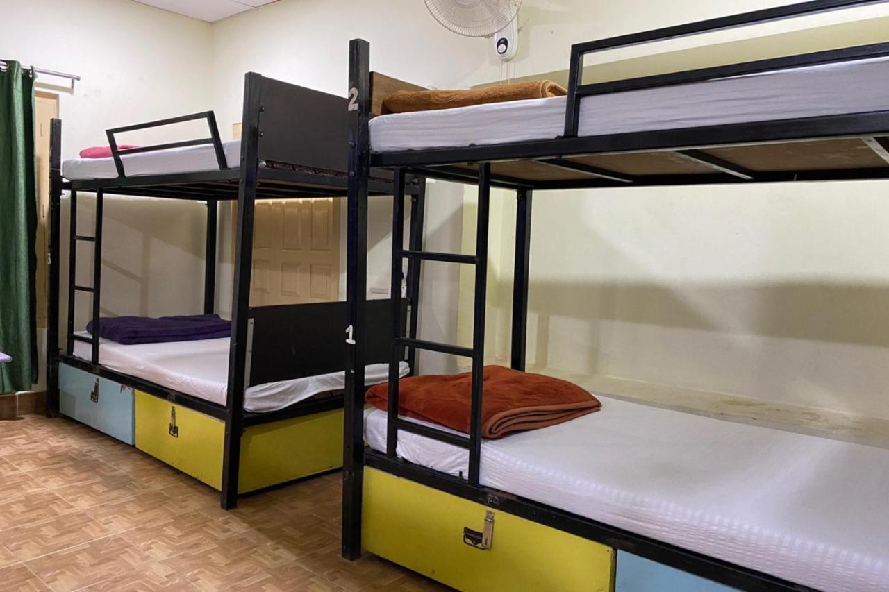 Vagabond Stay Hostel Benares Buitenkant foto