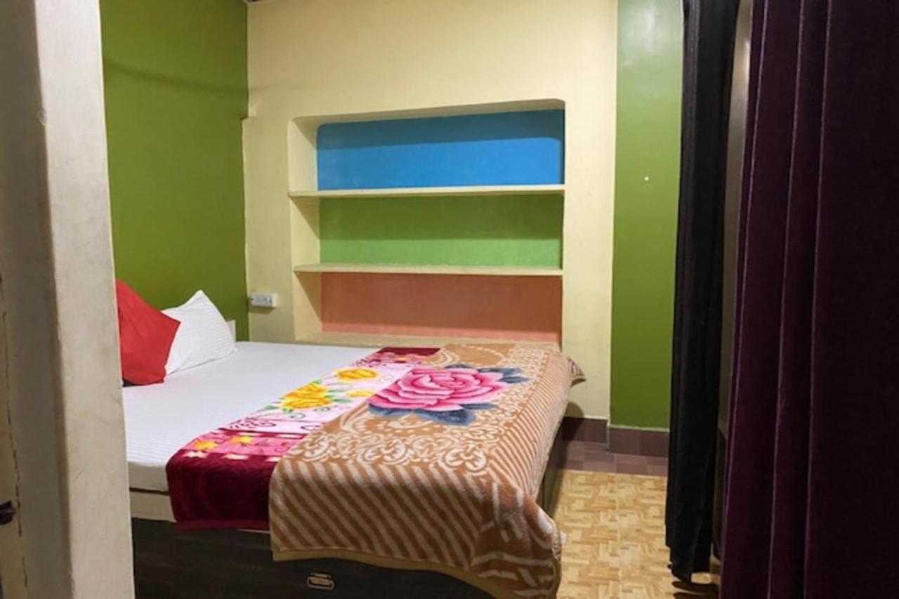 Vagabond Stay Hostel Benares Buitenkant foto