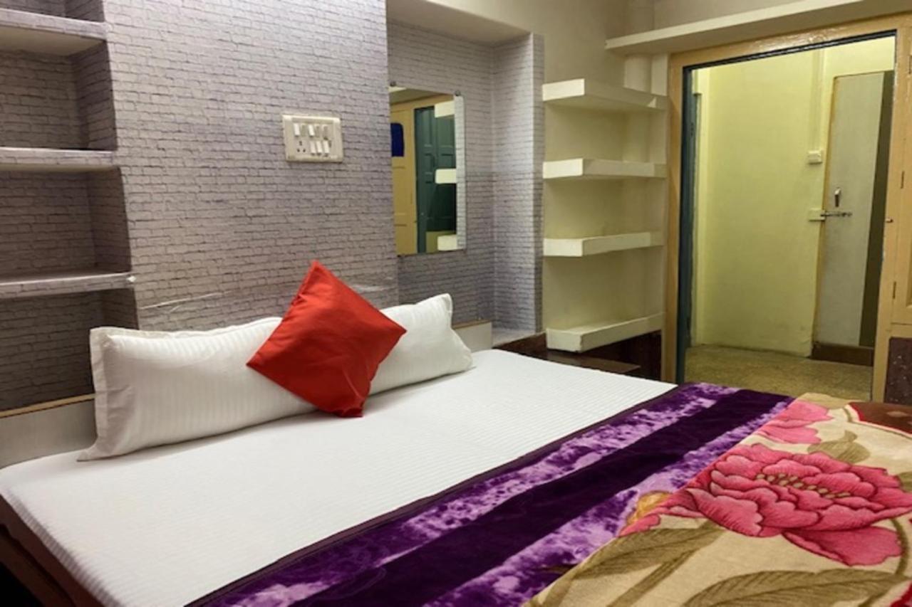 Vagabond Stay Hostel Benares Buitenkant foto