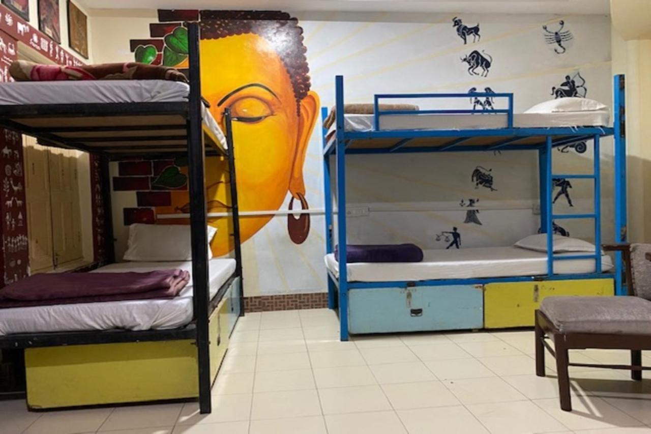 Vagabond Stay Hostel Benares Buitenkant foto