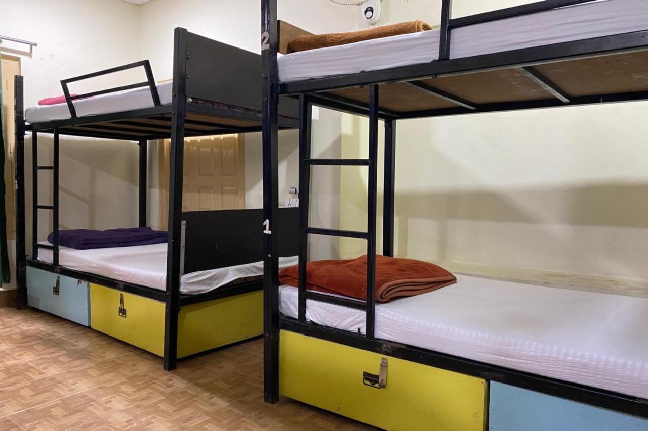 Vagabond Stay Hostel Benares Buitenkant foto