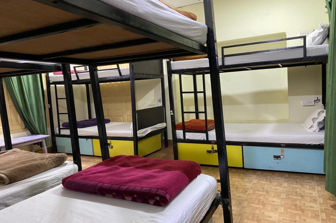 Vagabond Stay Hostel Benares Buitenkant foto